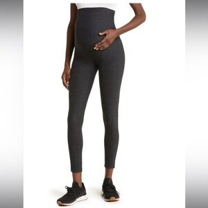 EUC Zella Maternity Leggings Size L
